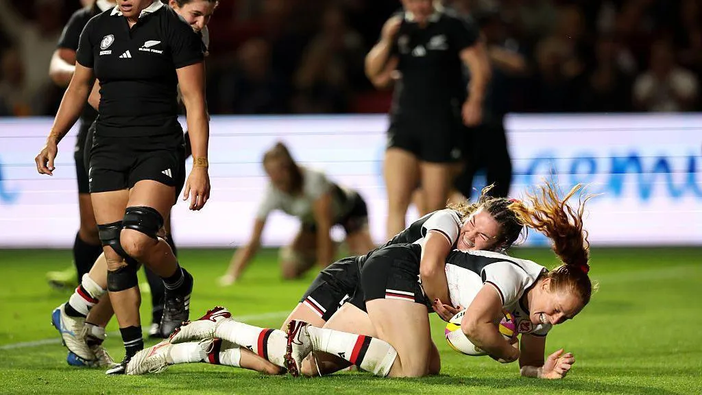 Mind-blowing Canadian team overpower the Black Ferns to advance to championship match